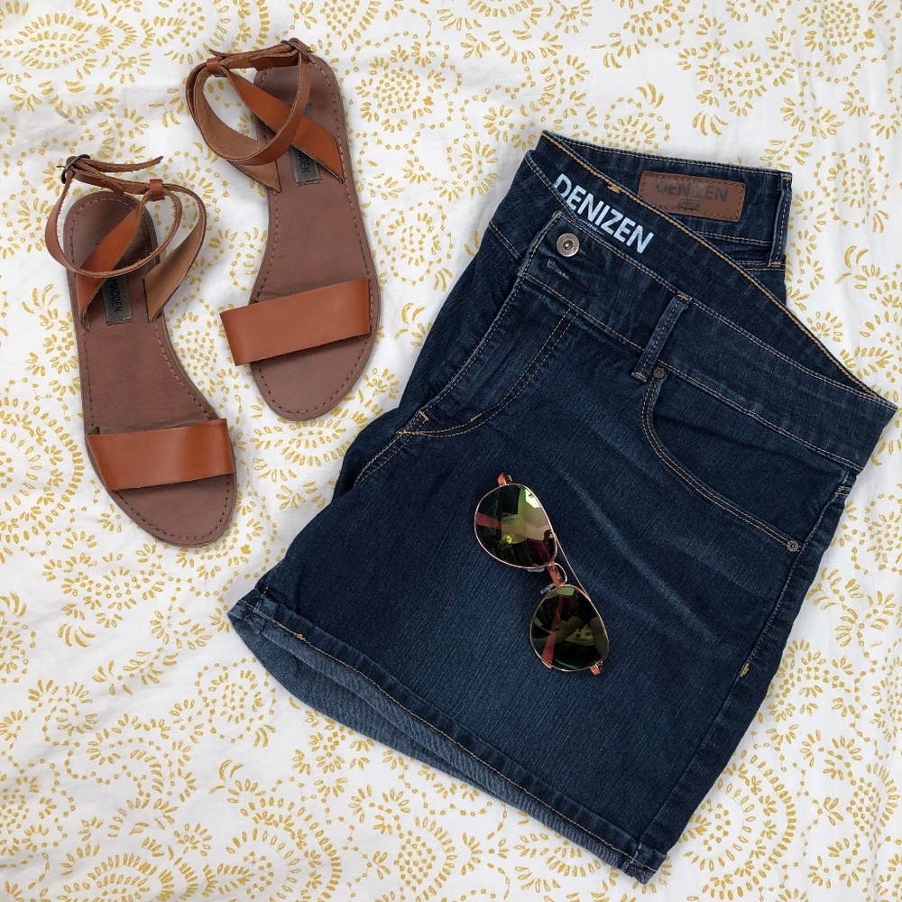 Denim Levi's shorts